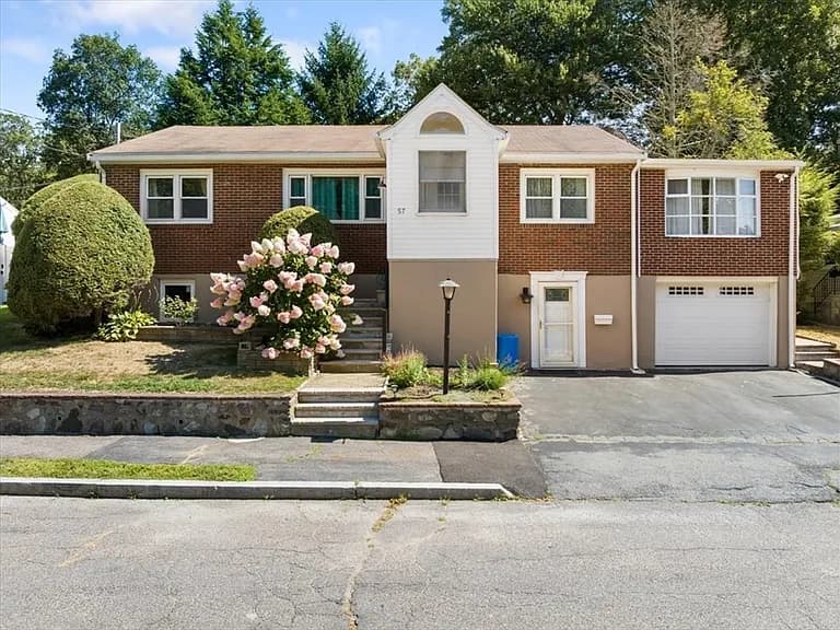 57 Maurice St - Exterior