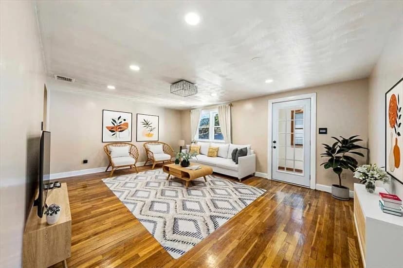 57 Maurice St - Interior